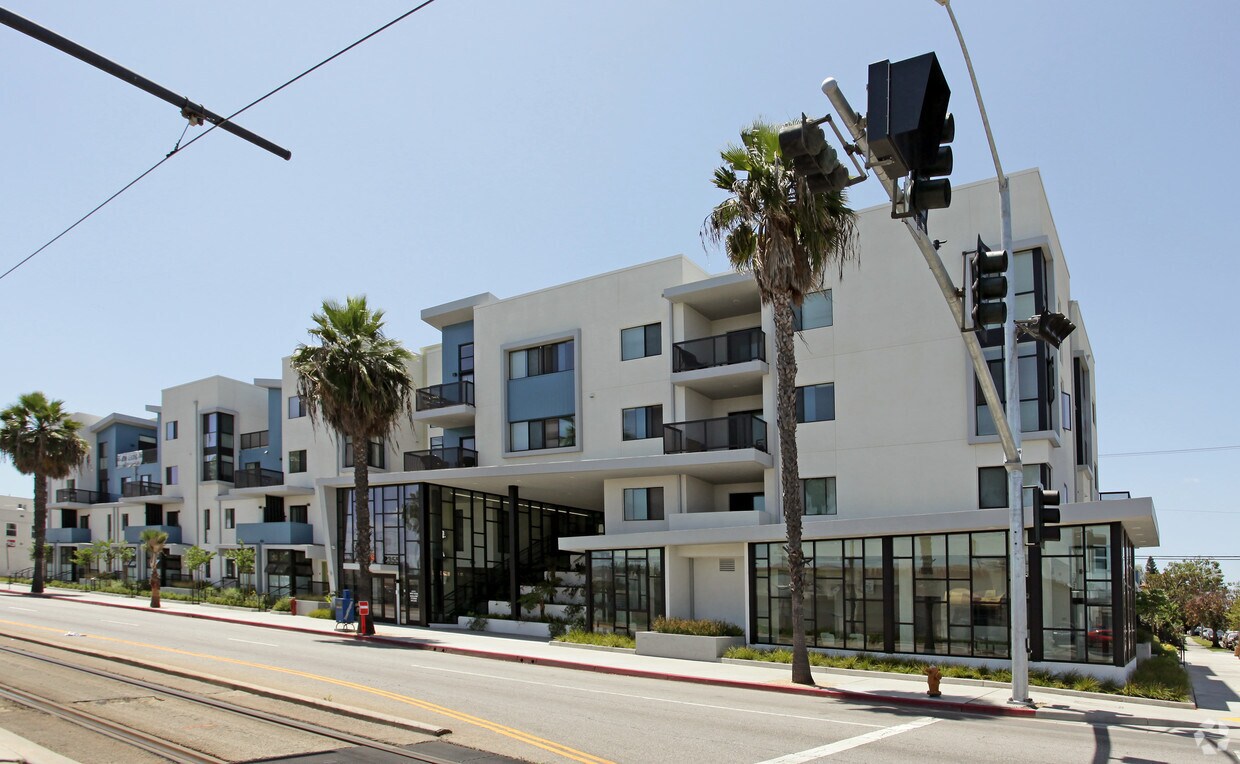 Long Beach y de Burnett - Long Beach and Burnett