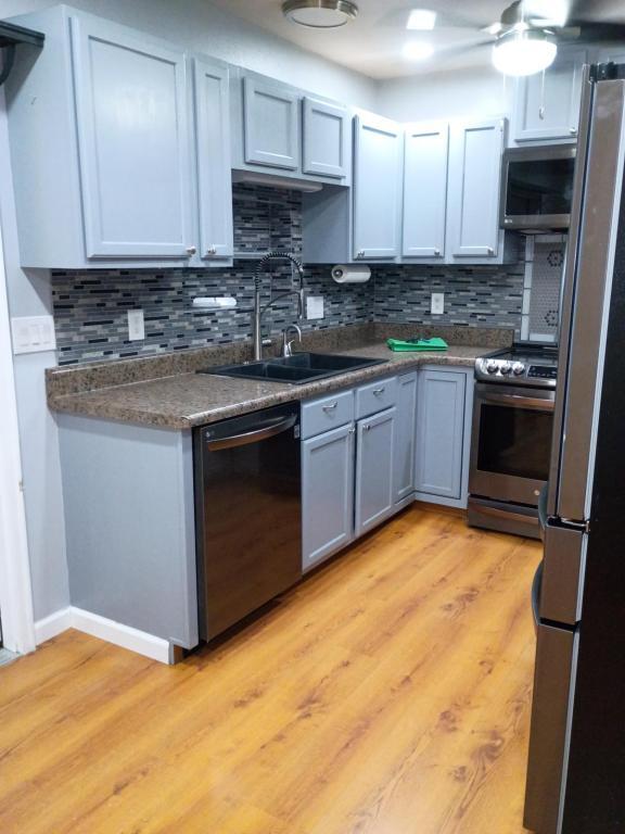 Foto del edificio - 12391 Rockhill Rd