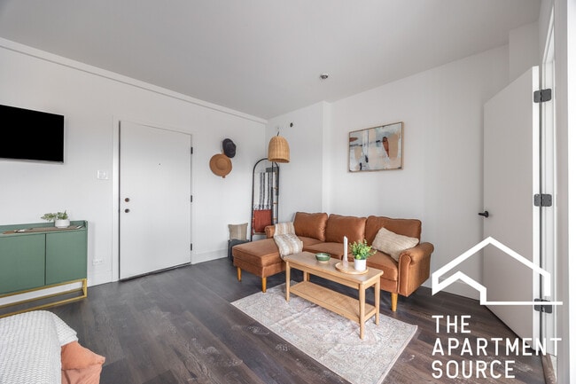 Photo - 1555 W Hollywood Ave Apartment