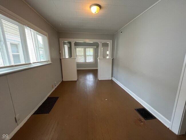 Foto del edificio - 1527 N Chester Ave