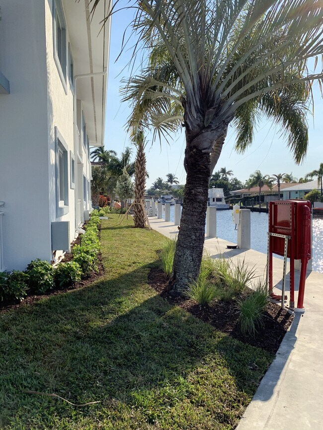 Building Photo - 231 Marine Ct