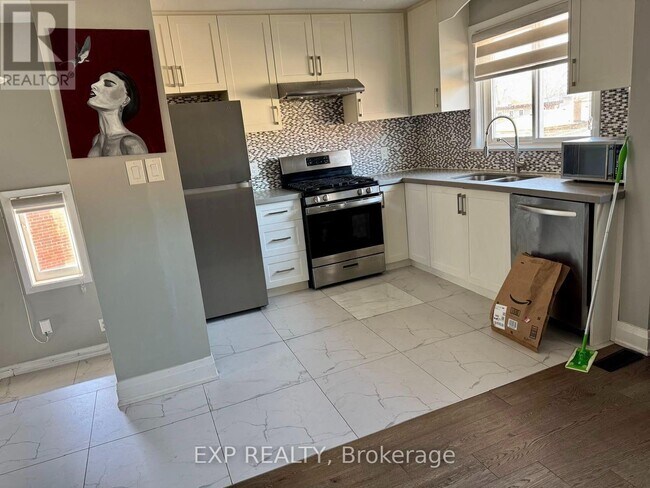 Photo du bâtiment - 132 Brookhaven Dr