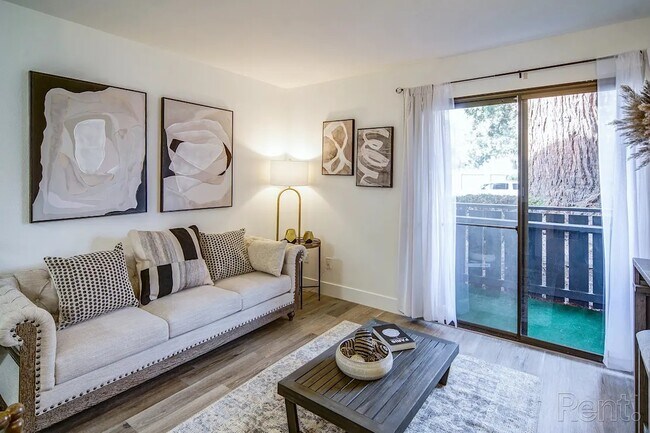 Foto del edificio - The Laurel at Mountain View (55+)