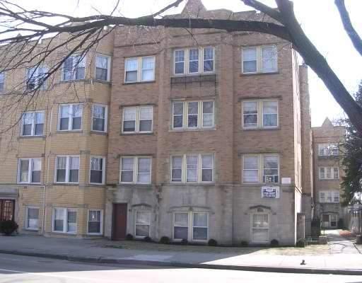 Primary Photo - 4205 W Addison St