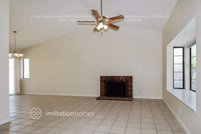Building Photo - 14545 Sylvester Dr