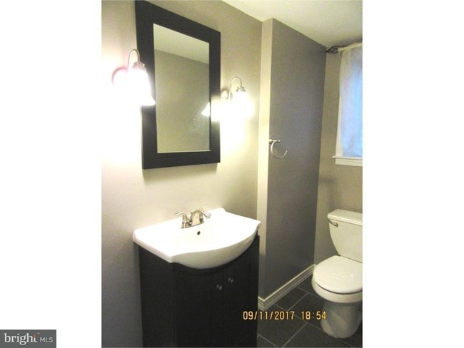 Building Photo - 25 Peachtree Ln