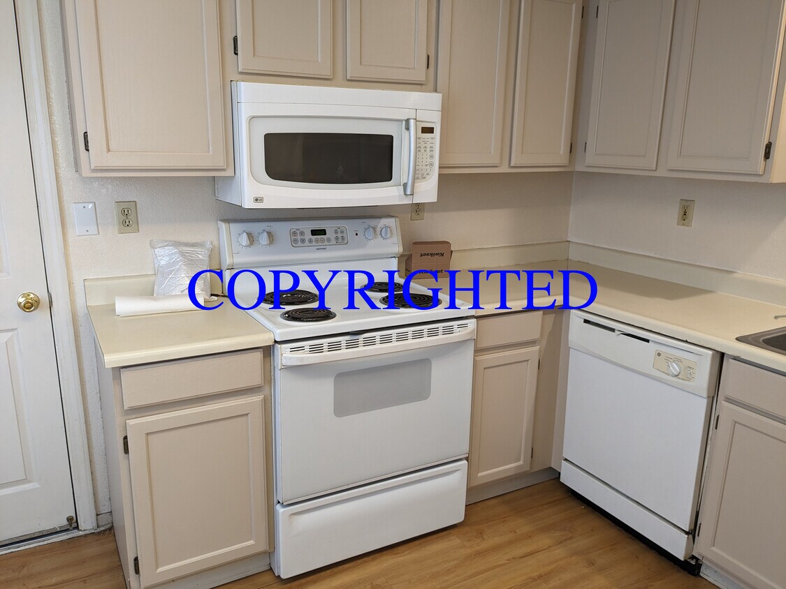 Primary Photo - 2115 California St