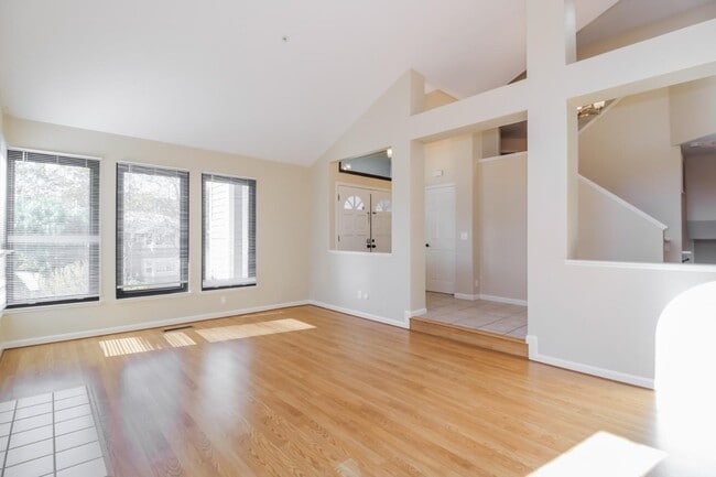 Foto del edificio - 412 Wood Hollow Dr