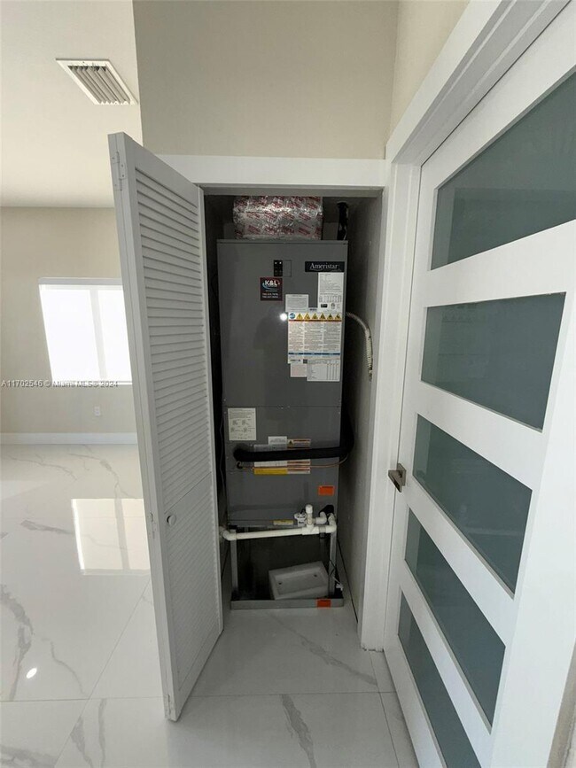 Foto del edificio - 29303 SW 142nd Ave