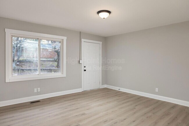 Foto del edificio - 3649 Tanaka Trail