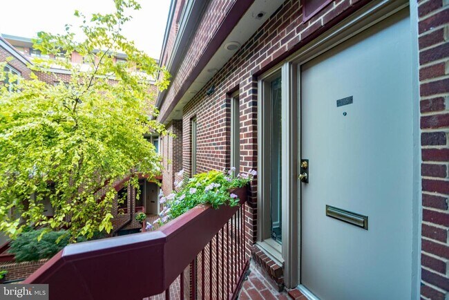 Foto del edificio - 1625 Q St NW