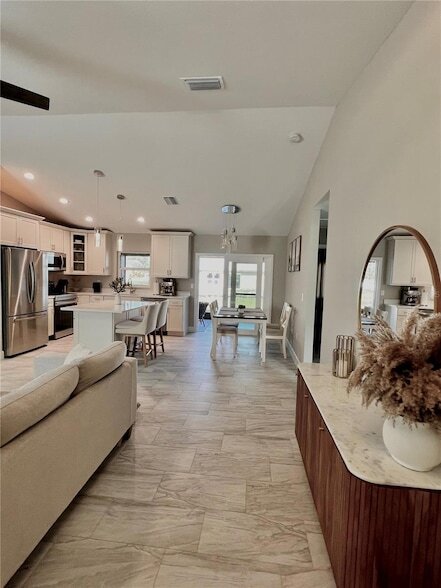 Foto del edificio - 1194 S Lassonde St