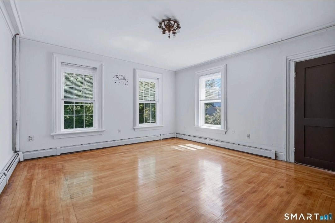 Photo - 30 Main St (Plainfield, CT)
