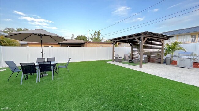 Building Photo - 4 br, 3 bath House - 2580 i 57Th Avenue N