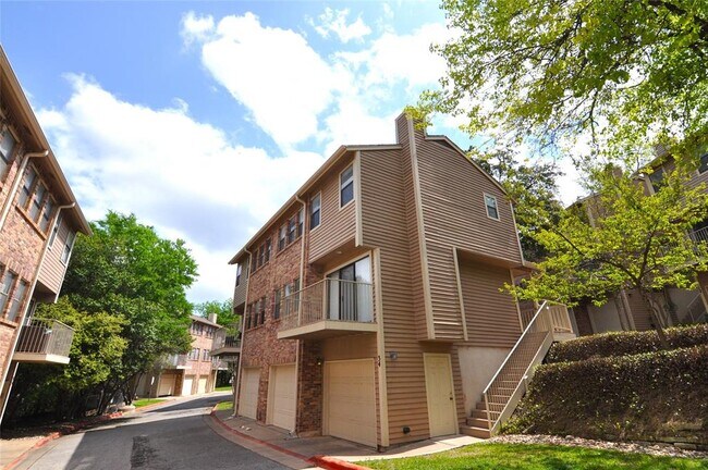 Building Photo - 3845 Ranch Rd 2222
