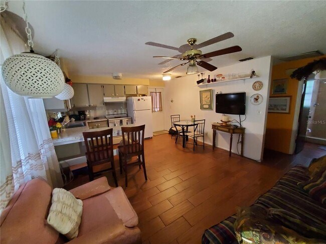 Foto del edificio - 6141 10th St