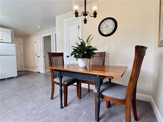 Foto del edificio - 70 Carroll Ave