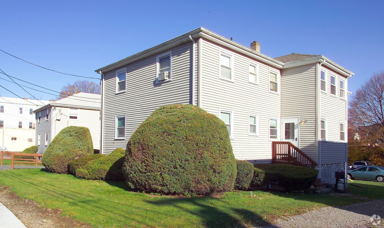 Building Photo - 24 Old Colony Ave