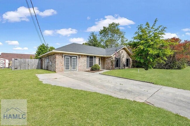 Foto del edificio - 908 Highland Dr