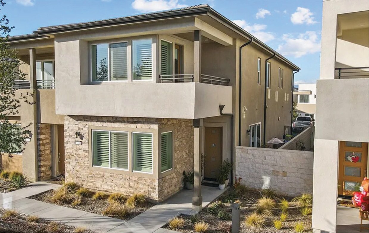 Foto principal - 27238 Narrowleaf Willow Ln