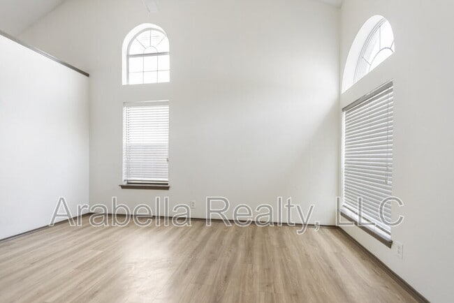 Building Photo - 6931 Quail Branch