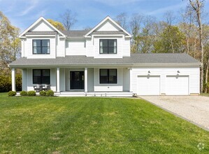 Building Photo - 580 Stars Rd