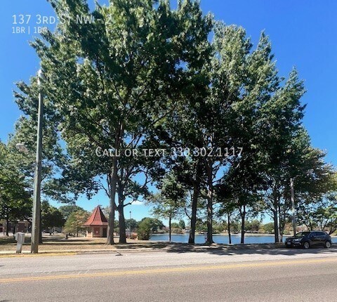 Foto del edificio - One bedroom second floor apartment for ren...