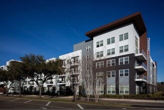 Building Photo - 2525 CityWest Blvd
