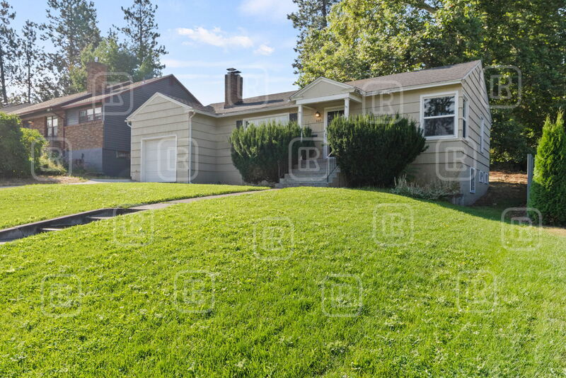 Primary Photo - 805 W 16th Ave