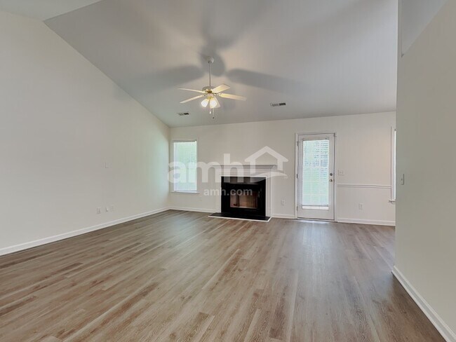 Building Photo - 2657 Wynbrook Dr