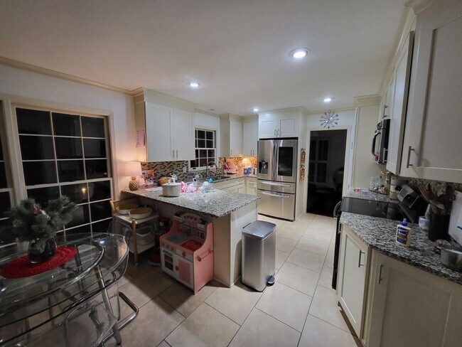 Foto del edificio - Luxury Living near Riverchase Golf Courses!