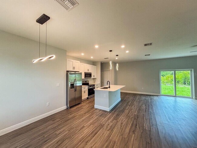 Foto del edificio - 6173 Magee St