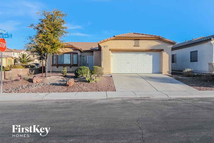 Primary Photo - 1408 Palomino Farm Way