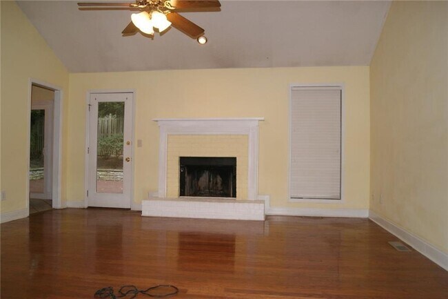 Foto del edificio - 4239 Glenforest Way