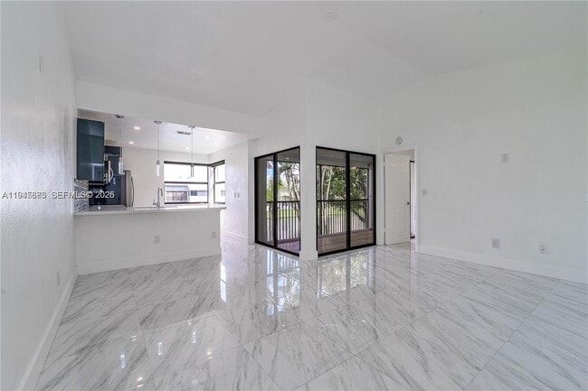 Building Photo - 1031 Adams Ave