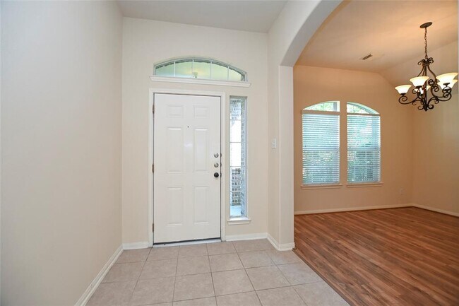 Foto del edificio - 19119 Canyon Ferry Ln