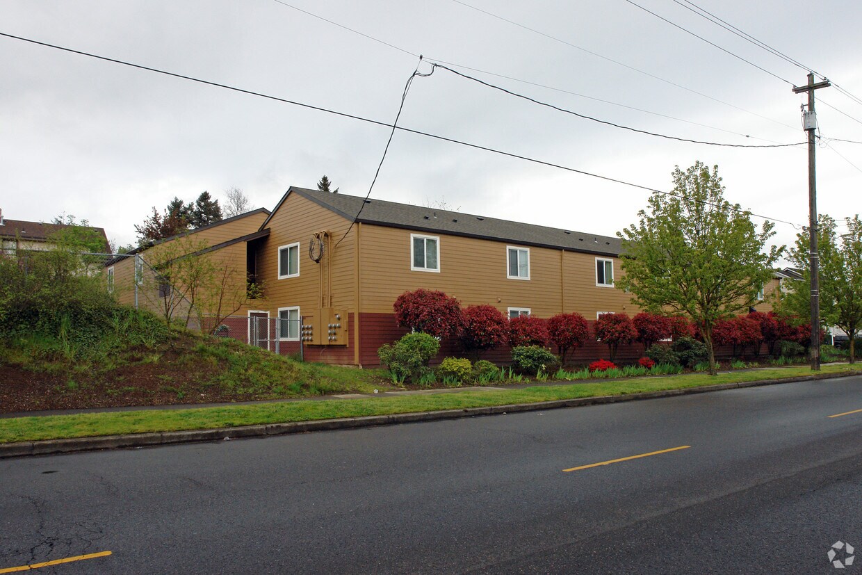 Primary Photo - 6620 NE 6th Ave