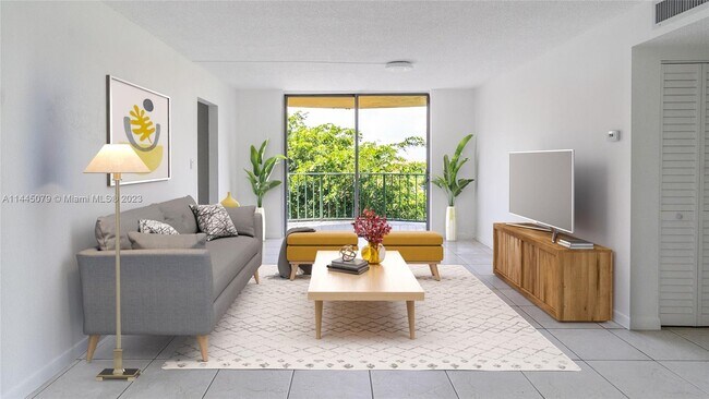 Foto del edificio - 9320 Fontainebleau Blvd
