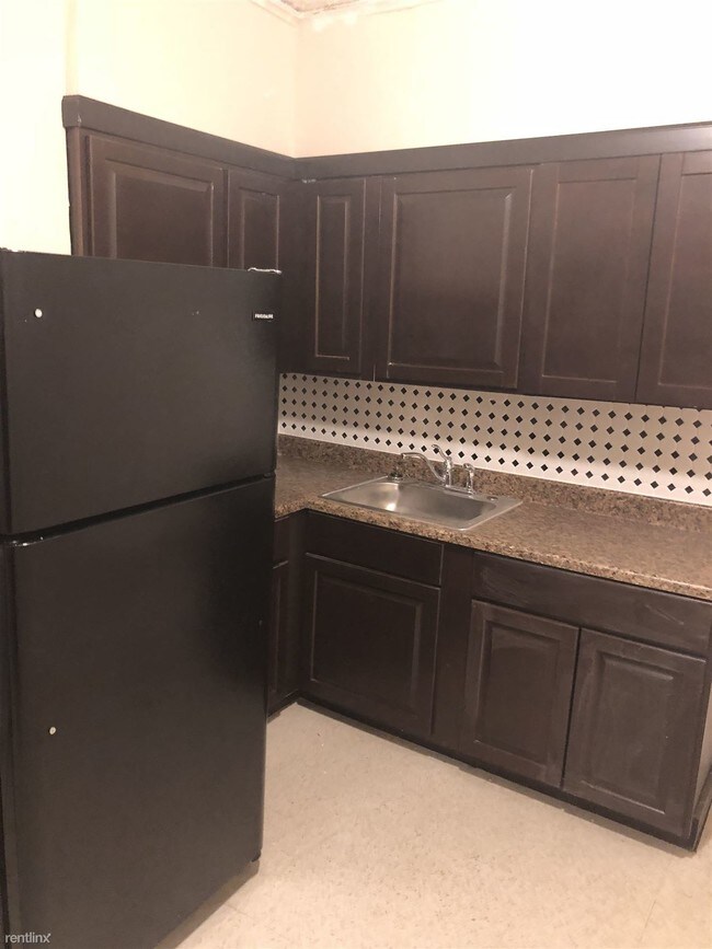 Building Photo - 2 br, 1 bath House - 78 Grace St Apt 2