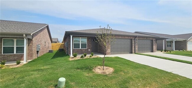 Building Photo - 516 NW 68th Ave