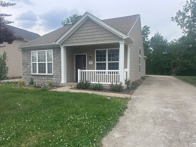 Foto del edificio - Bannon Crossings 3-bed, 2-bath Ranch