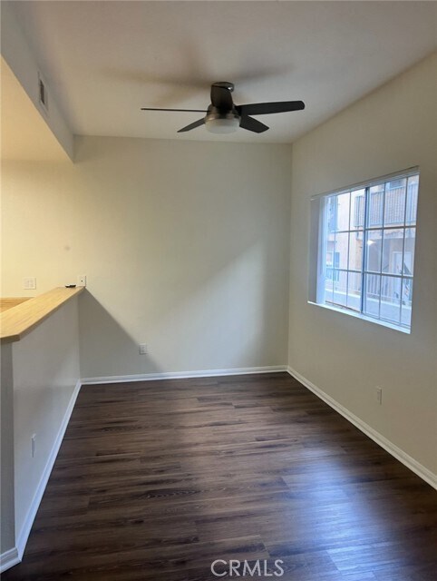 Foto del edificio - 14448 Benefit St