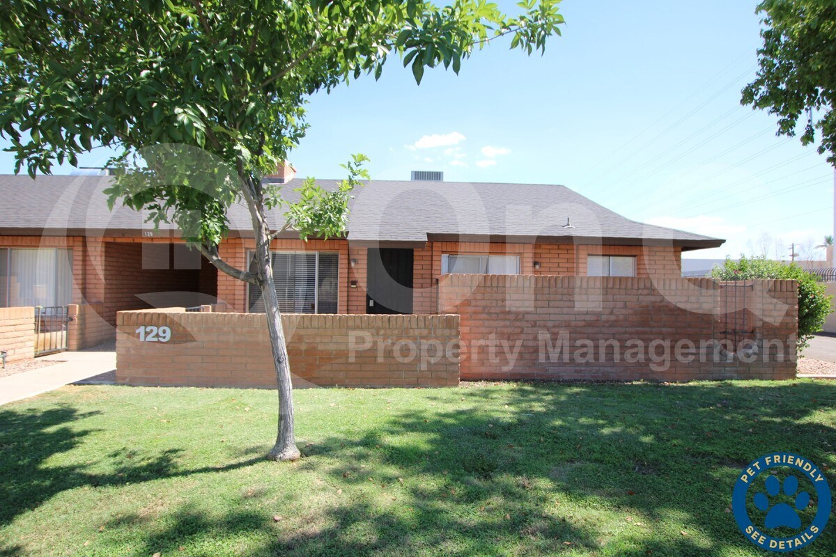 Primary Photo - 129 W Loma Vista Dr