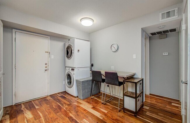 Building Photo - 4637 Wild Indigo St