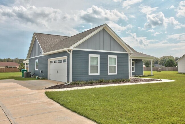 Building Photo - 127 Conservation Way