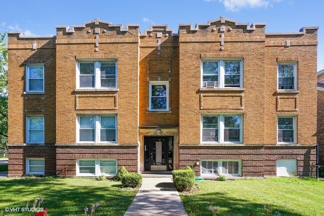 Building Photo - 4354 W. Drummond Pl.