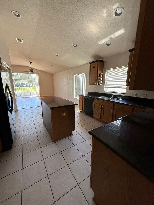 Foto del edificio - 4095 SW 51st Ct
