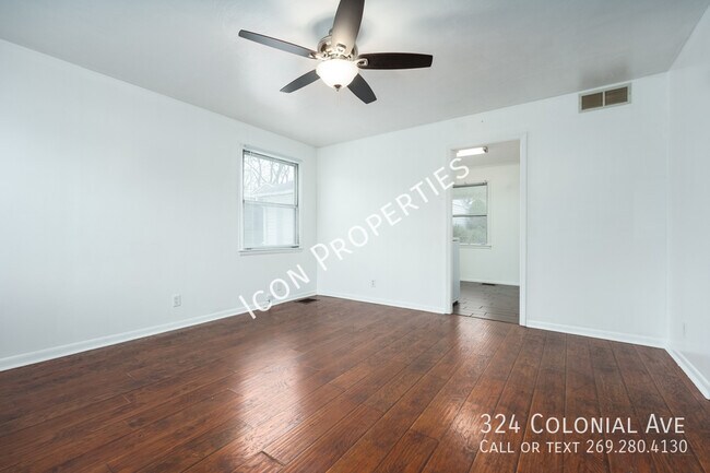 Building Photo - 324 Colonial Ave