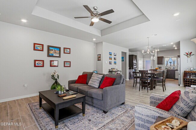 Foto del edificio - 51049 Fox Trl Ave