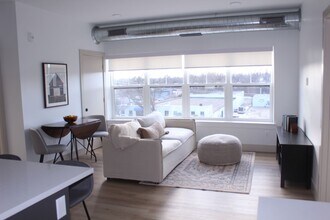 Interior Photo - The Jordan